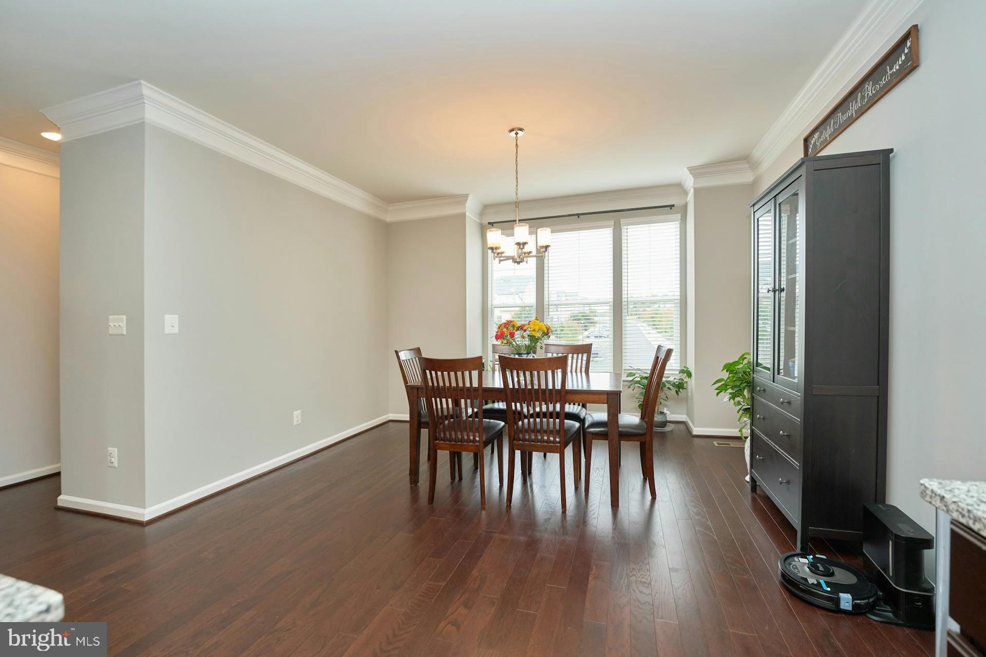 11963 Mirror Lake Ln