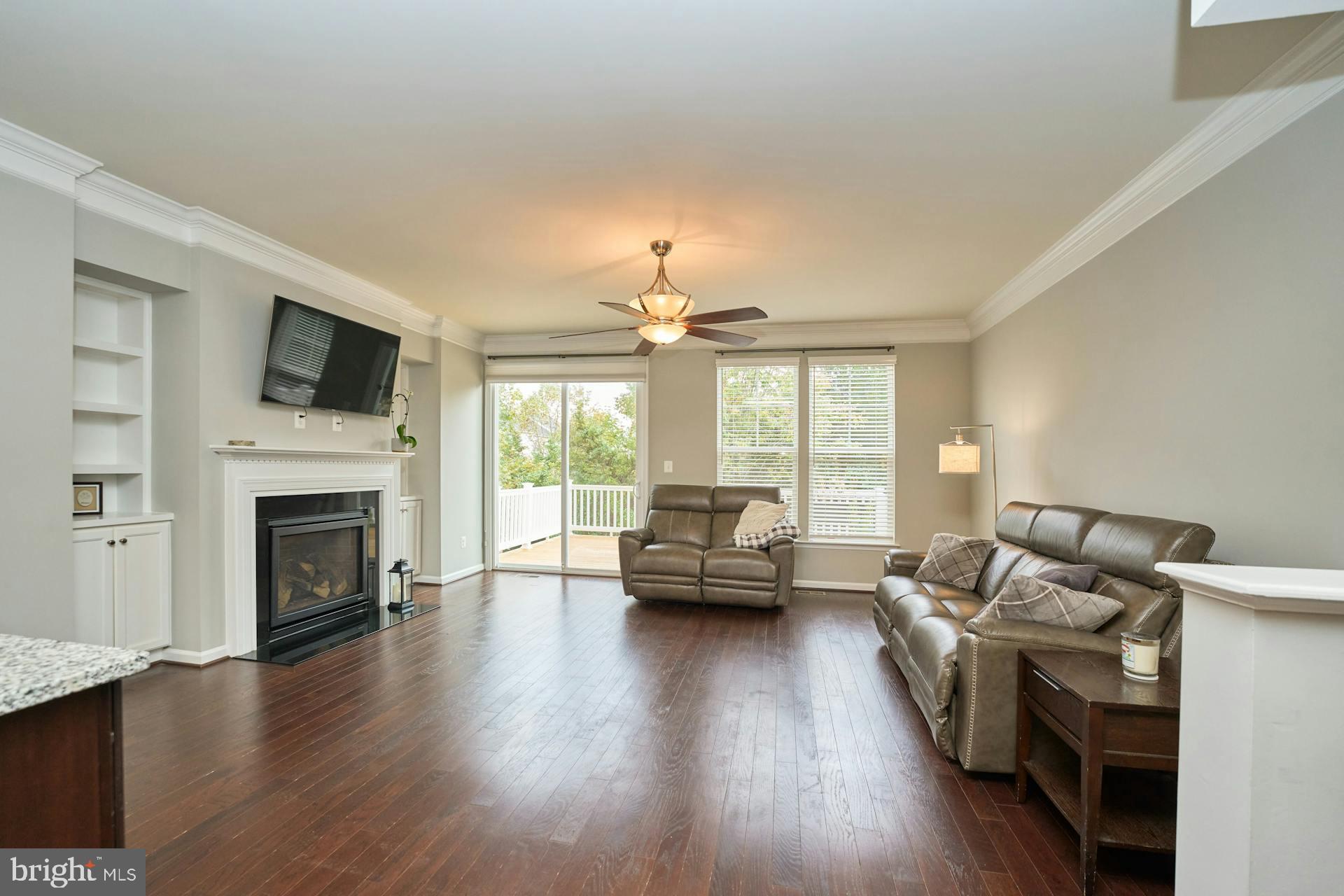 11963 Mirror Lake Ln