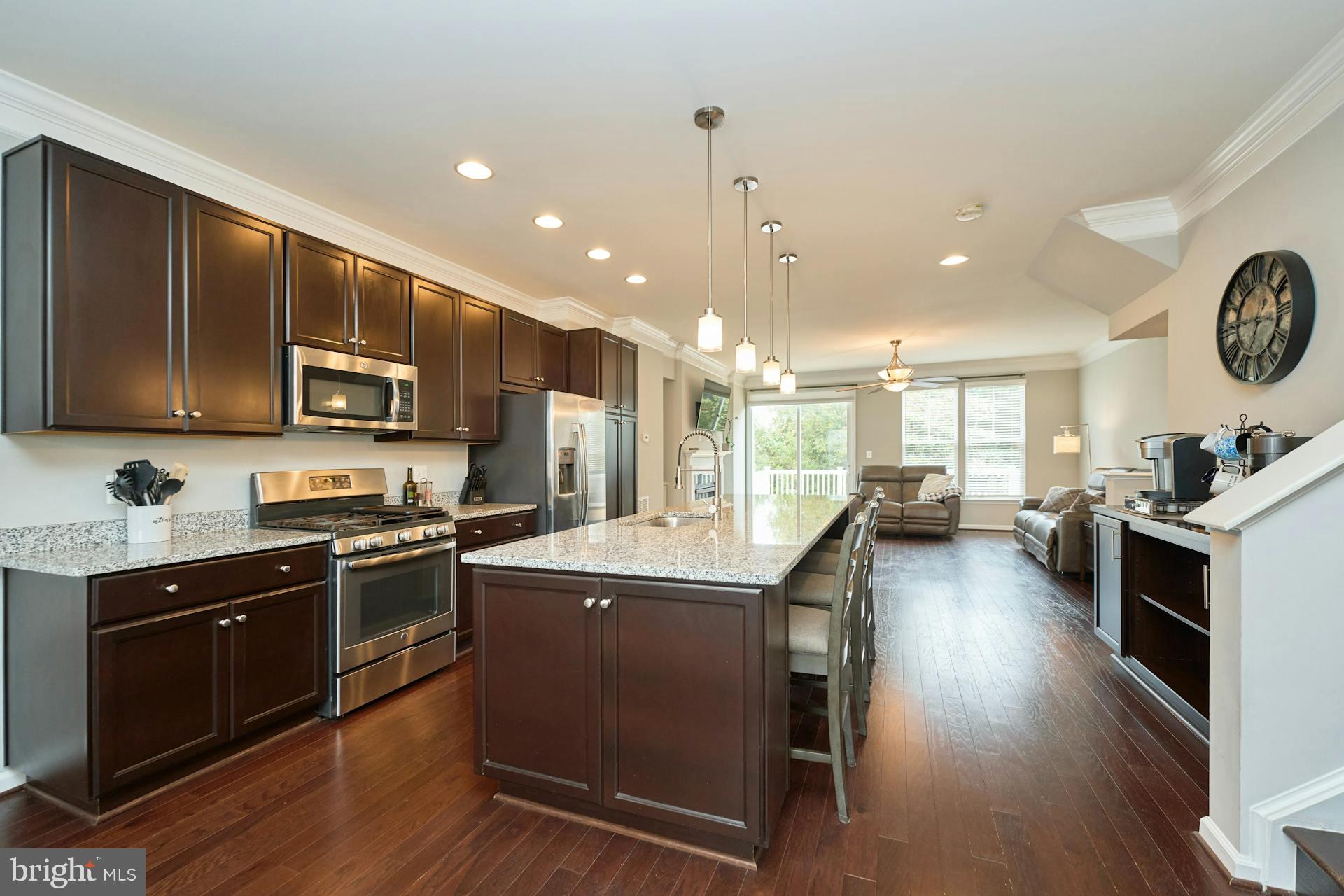 11963 Mirror Lake Ln