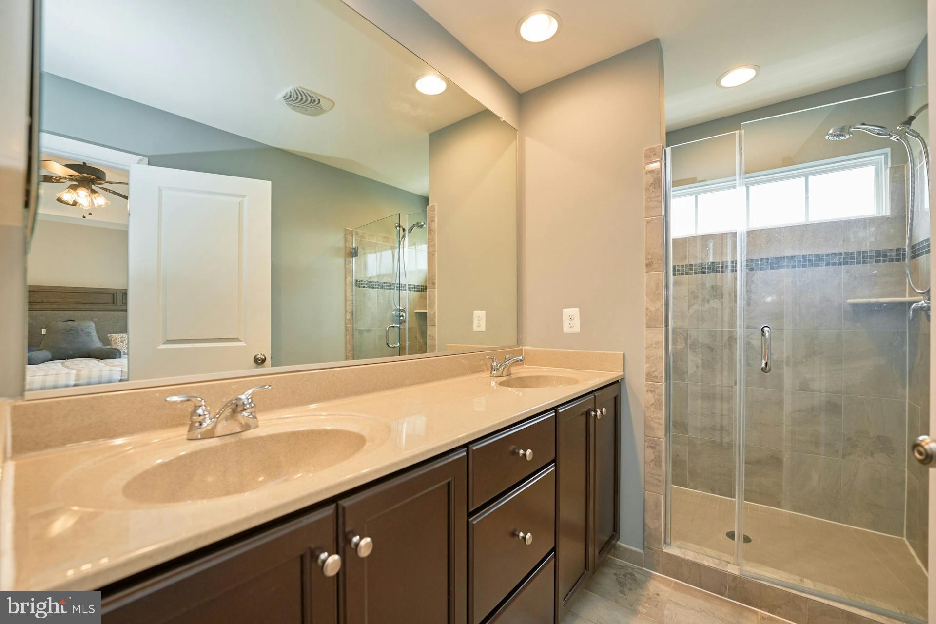 11963 Mirror Lake Ln