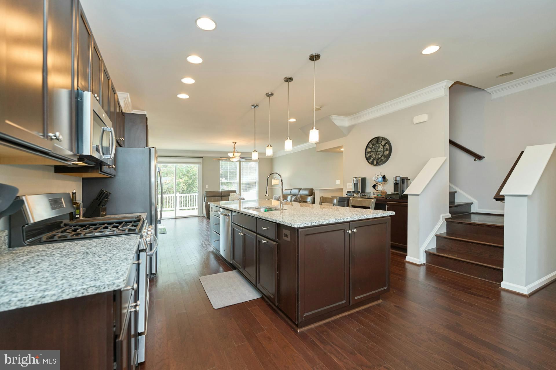 11963 Mirror Lake Ln