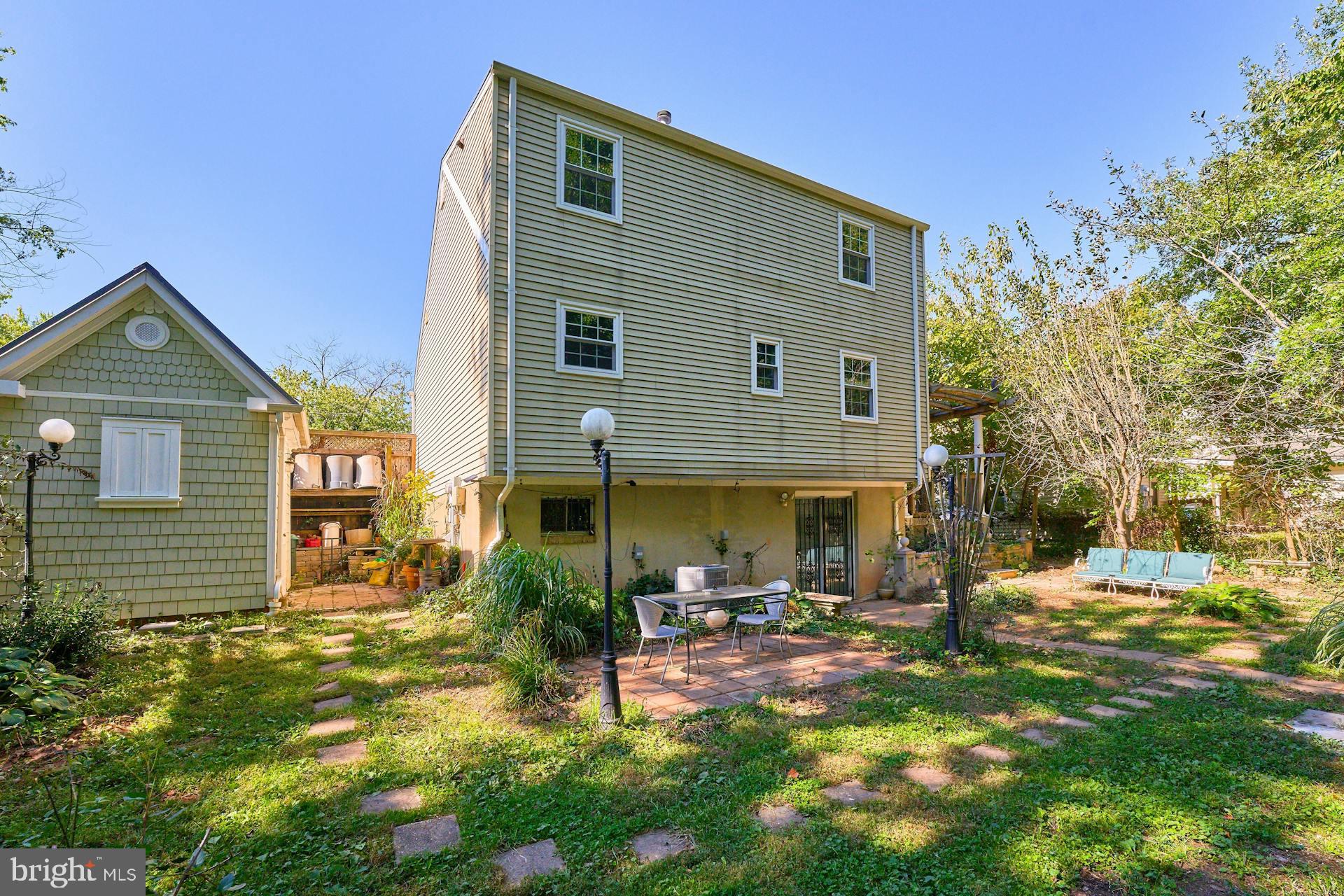 14513 Silverdale Dr