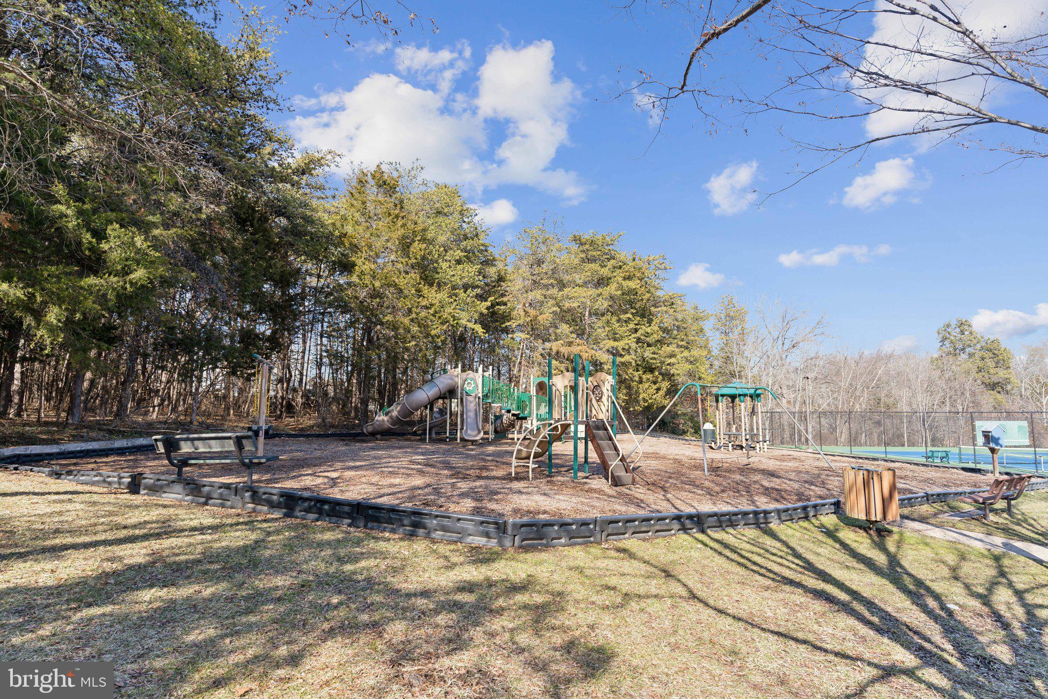 8836 Howland Pl