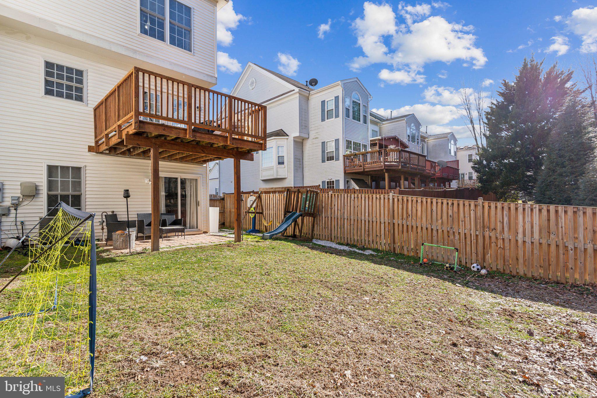 8836 Howland Pl