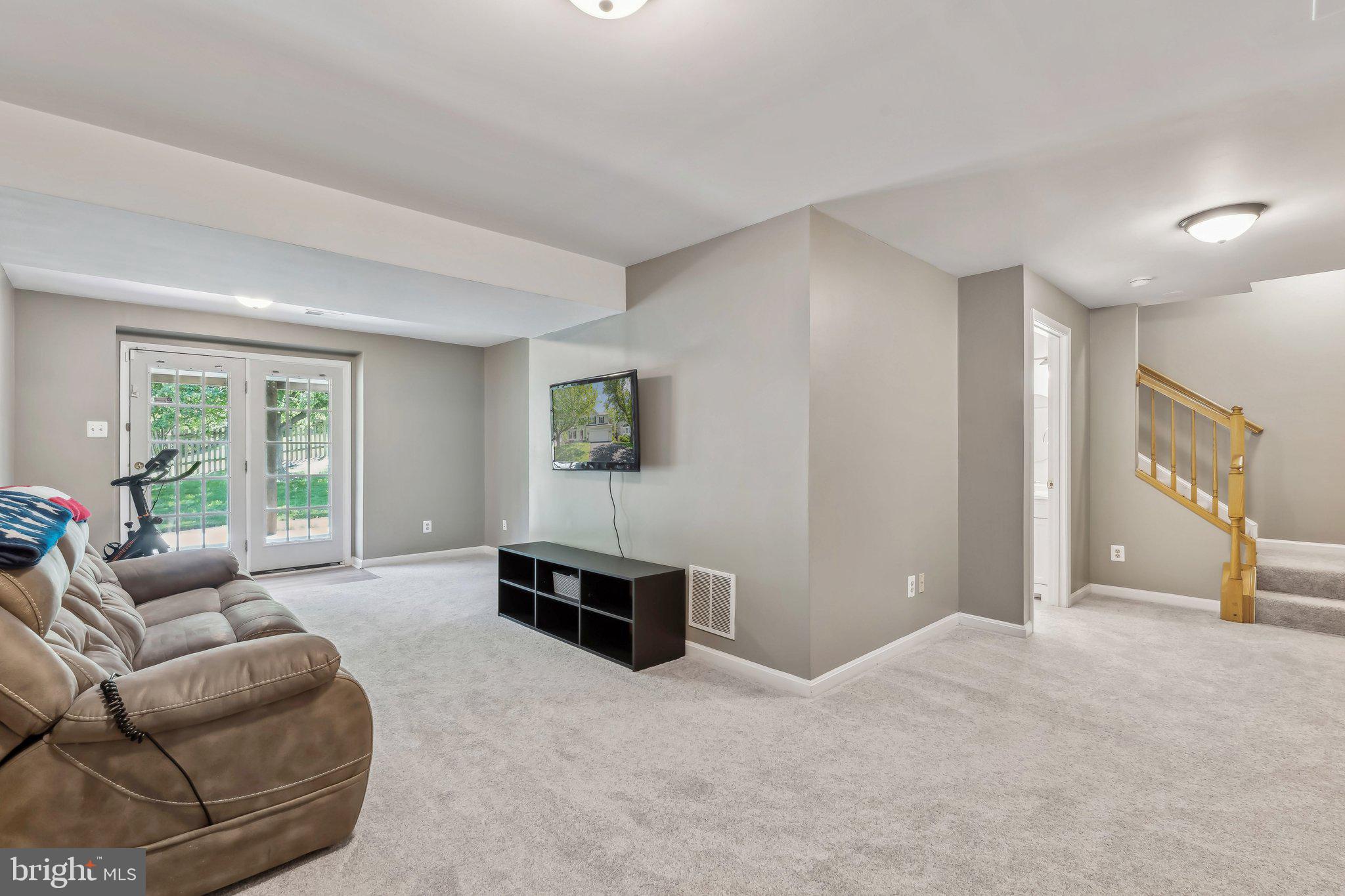 3873 Wertz Dr