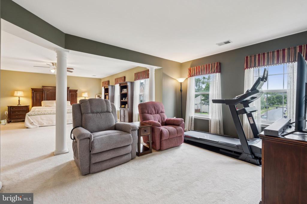 12149 Jennell Dr