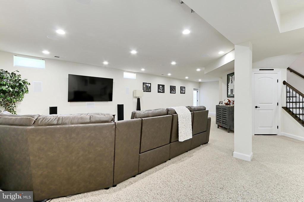 7901 Lukes Lodge Pl
