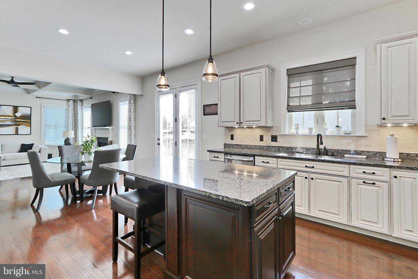 7901 Lukes Lodge Pl