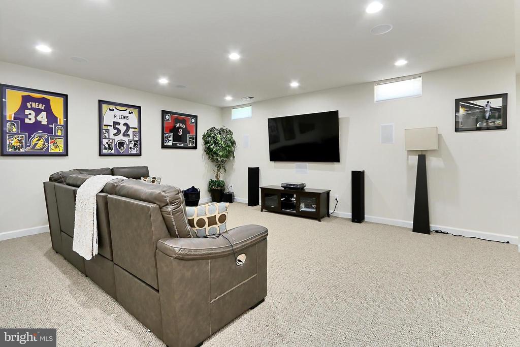 7901 Lukes Lodge Pl