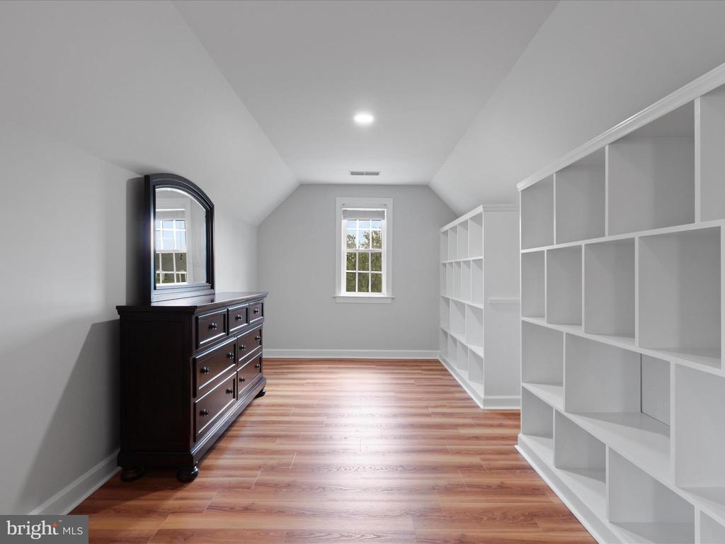 14008 GARROW COURT
