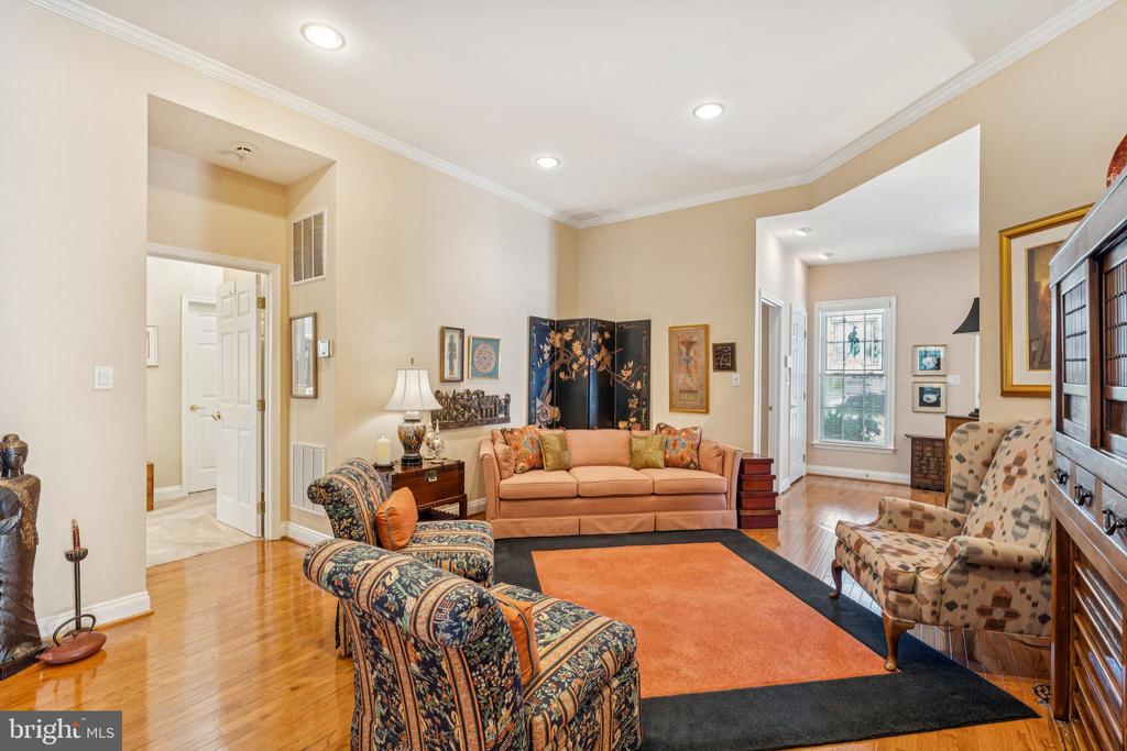 6249 CLAY HILL COURT