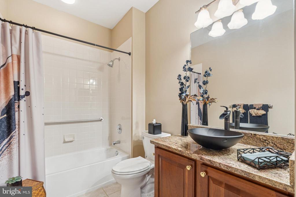 6249 CLAY HILL COURT
