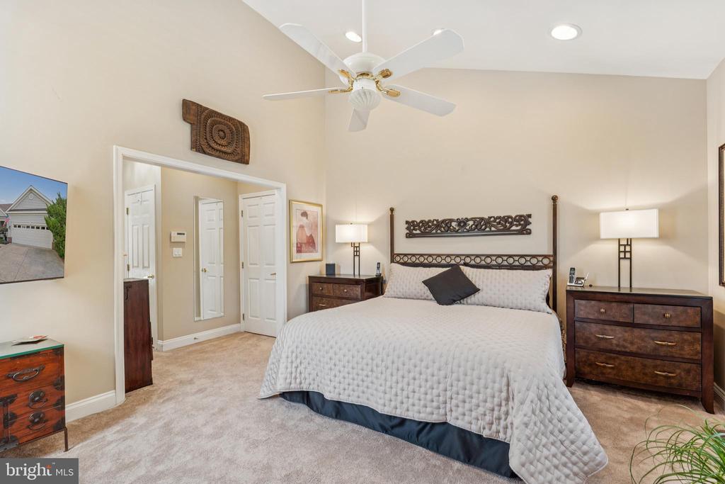 6249 CLAY HILL COURT