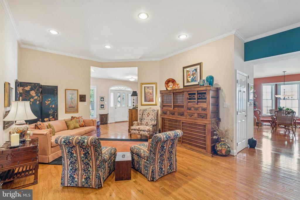 6249 CLAY HILL COURT