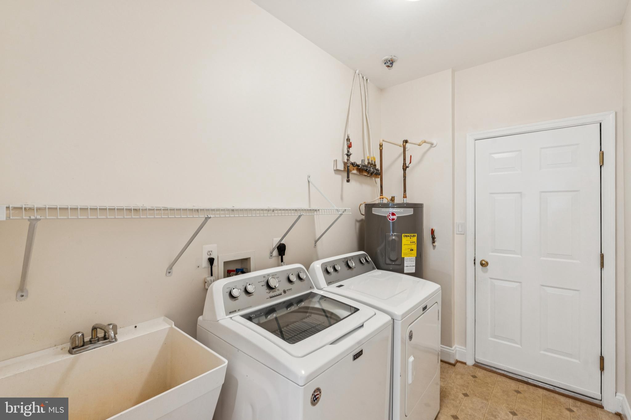 14015 BREEDERS CUP DRIVE