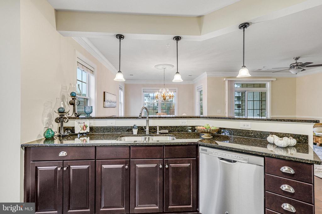 15110 HEATHER MILL LANE 201