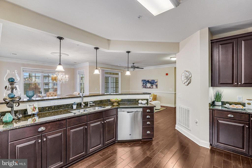 15110 HEATHER MILL LANE 201