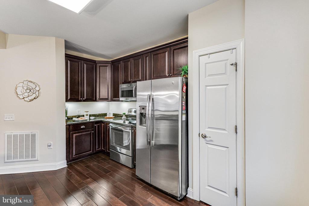 15110 HEATHER MILL LANE 201