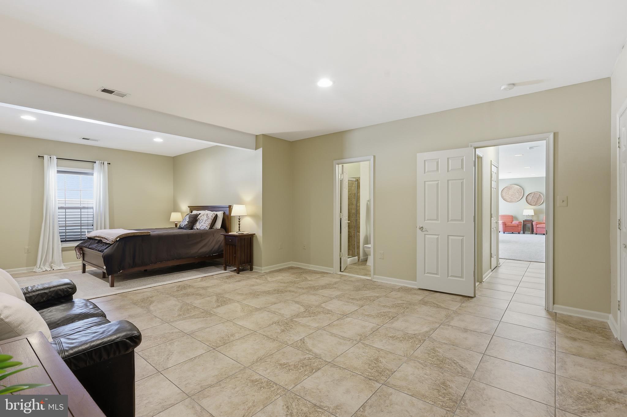 7625 GREAT DOVER STREET