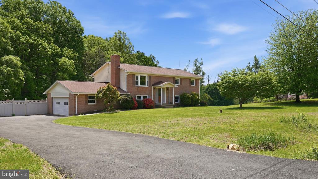 4211 JACKSON MILL ROAD