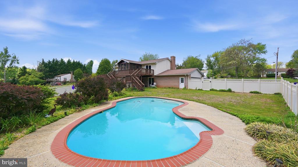 4211 JACKSON MILL ROAD