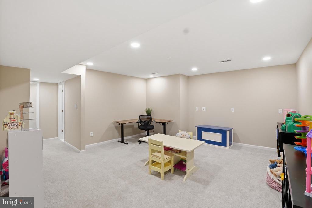 7299 PRICES COVE PLACE