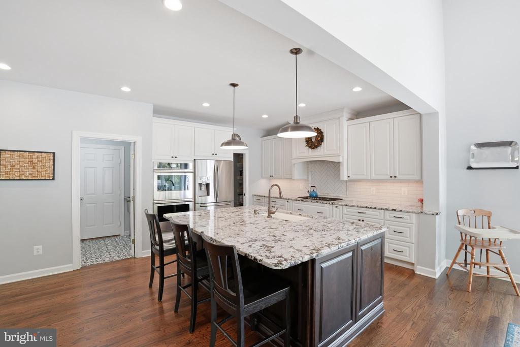 7299 PRICES COVE PLACE