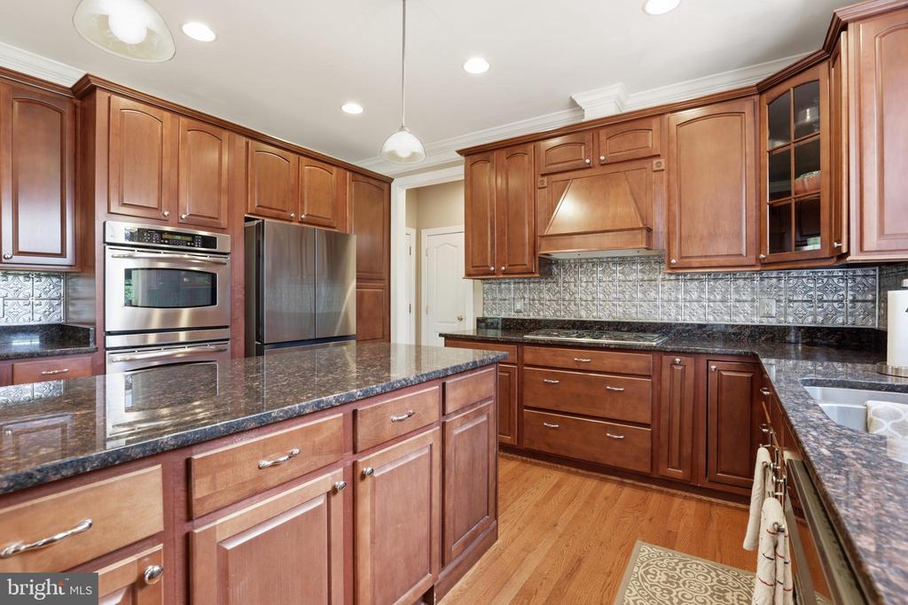 10601 AUSLEY COURT