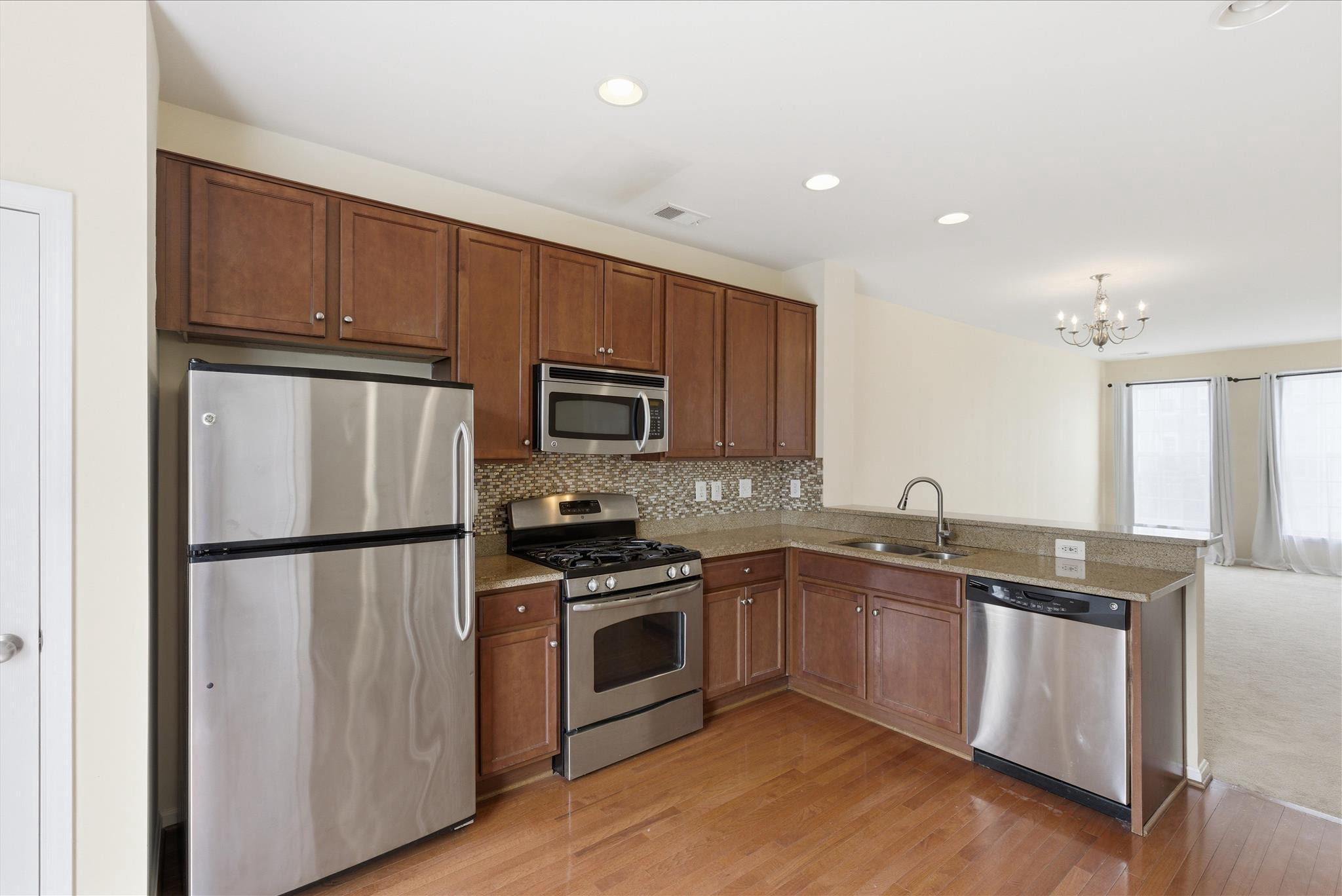 15704 JOHN DISKIN CIRCLE