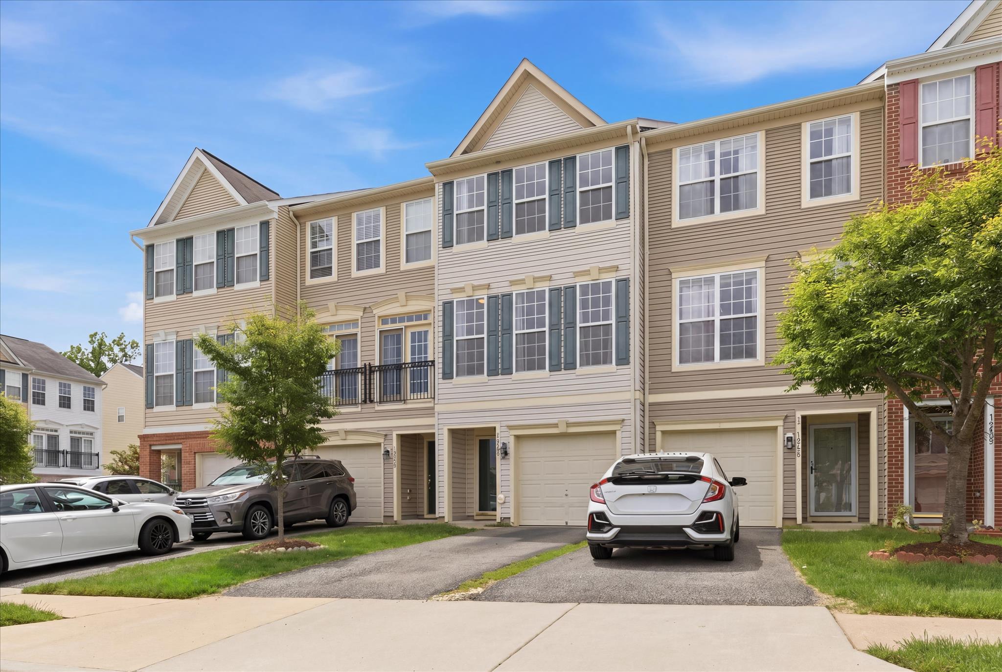 15704 JOHN DISKIN CIRCLE