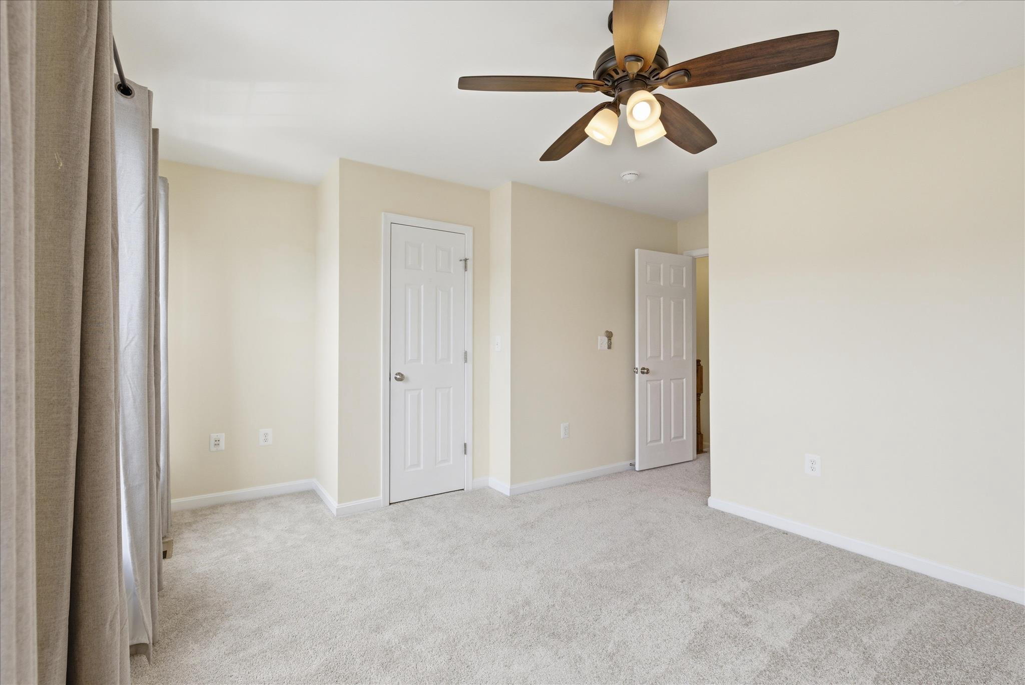 15704 JOHN DISKIN CIRCLE