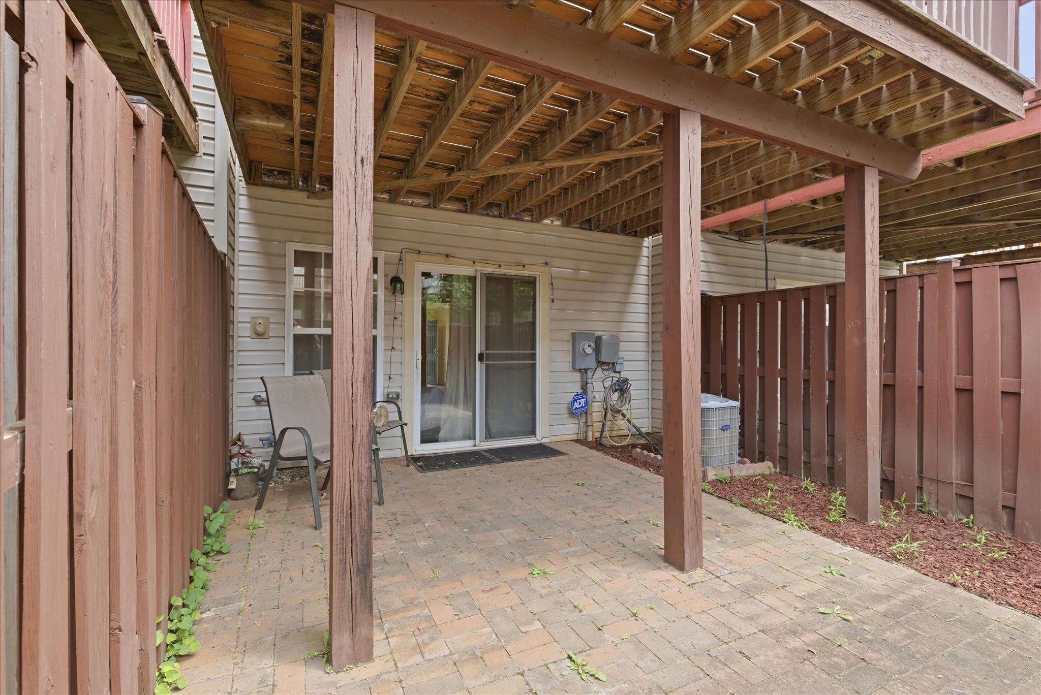15704 JOHN DISKIN CIRCLE