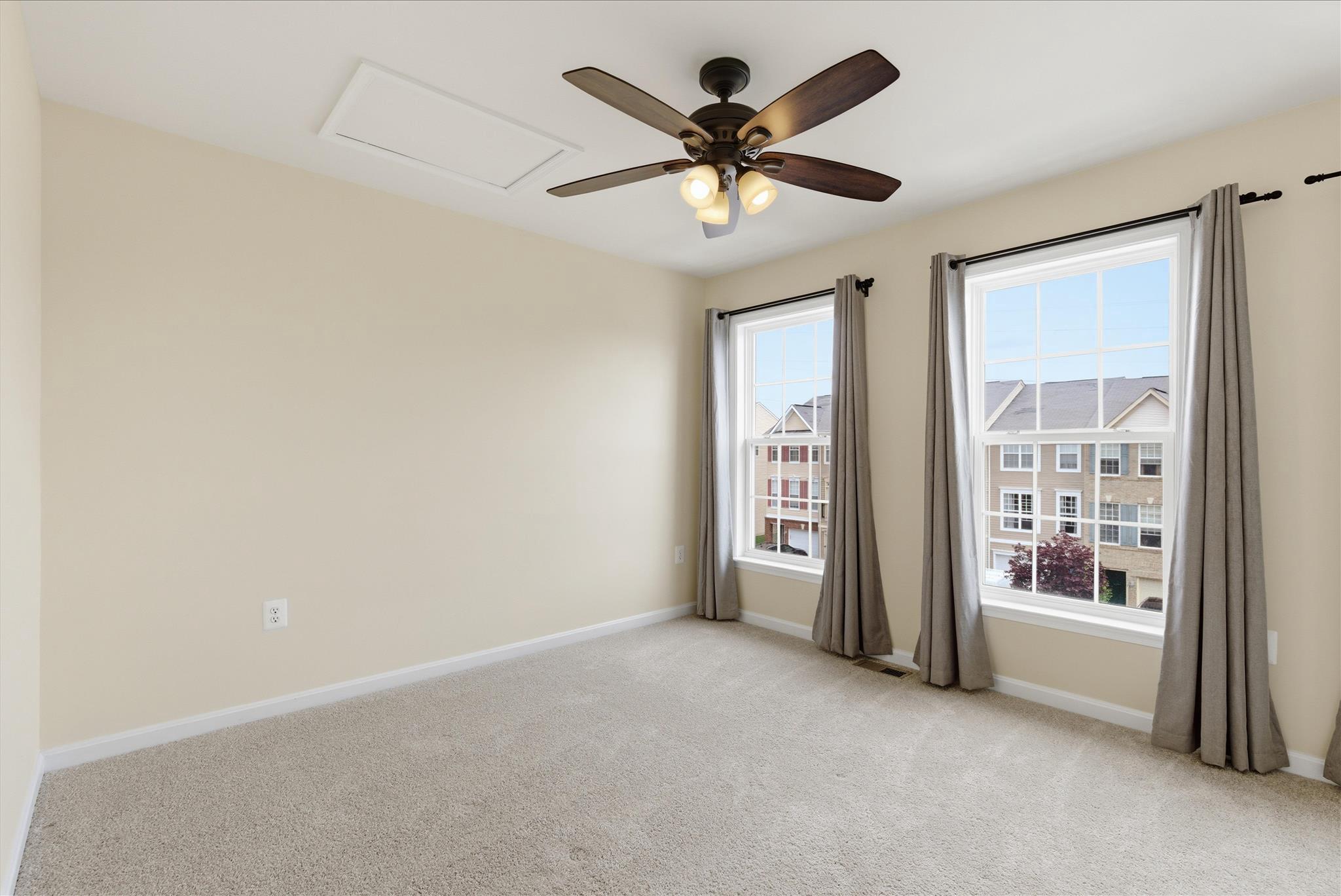 15704 JOHN DISKIN CIRCLE