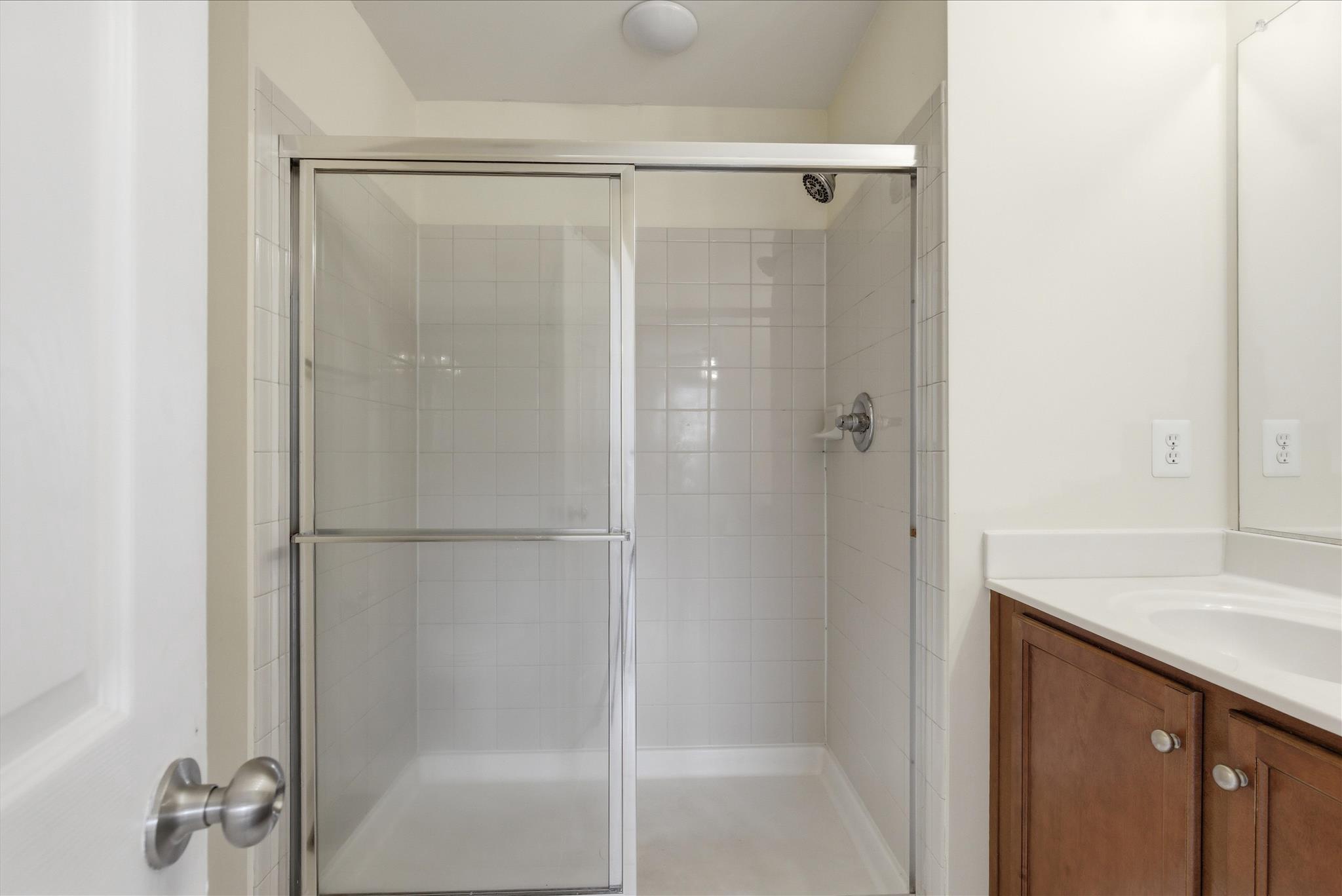 15704 JOHN DISKIN CIRCLE
