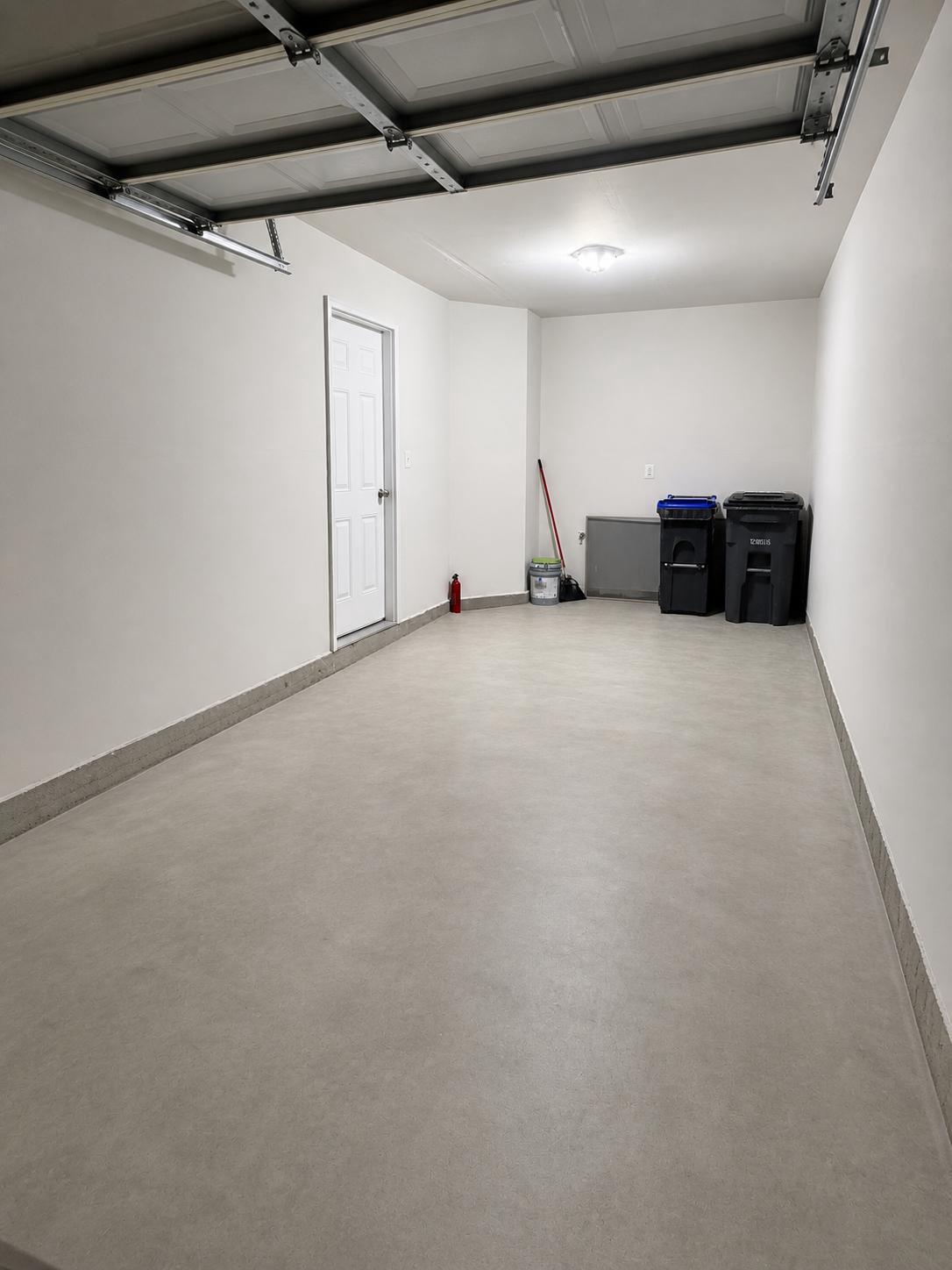 15704 JOHN DISKIN CIRCLE