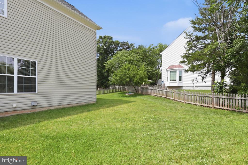 10000 DARNAWAY COURT