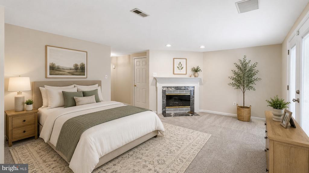 7843 SABRE COURT