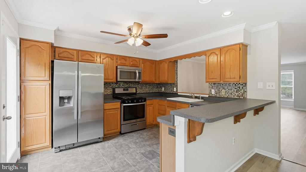 7843 SABRE COURT