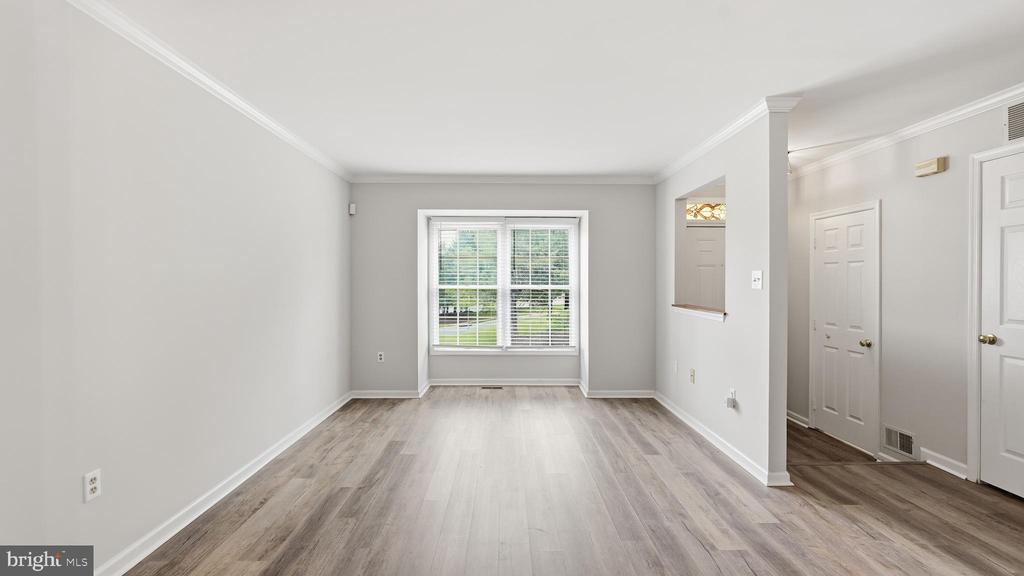 7843 SABRE COURT