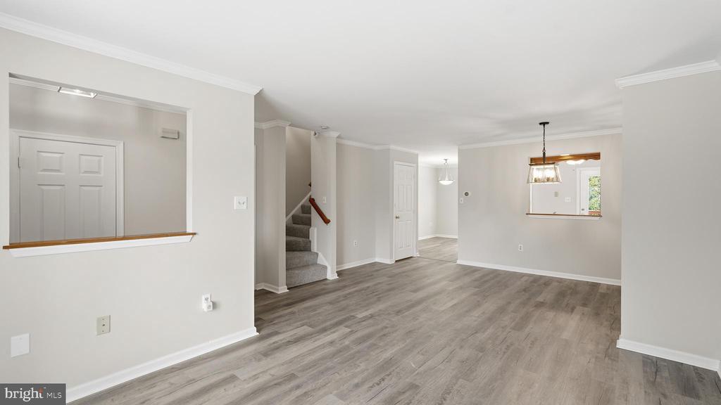 7843 SABRE COURT