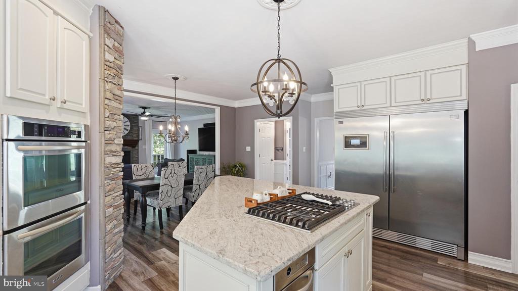 8000 PINNACLE RIDGE DRIVE