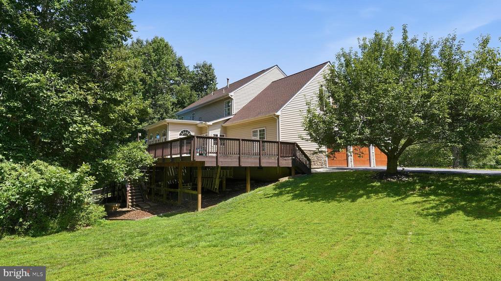 8000 PINNACLE RIDGE DRIVE
