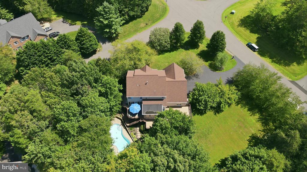 8000 PINNACLE RIDGE DRIVE