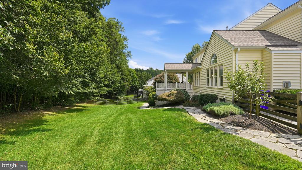 7516 NYACK COURT
