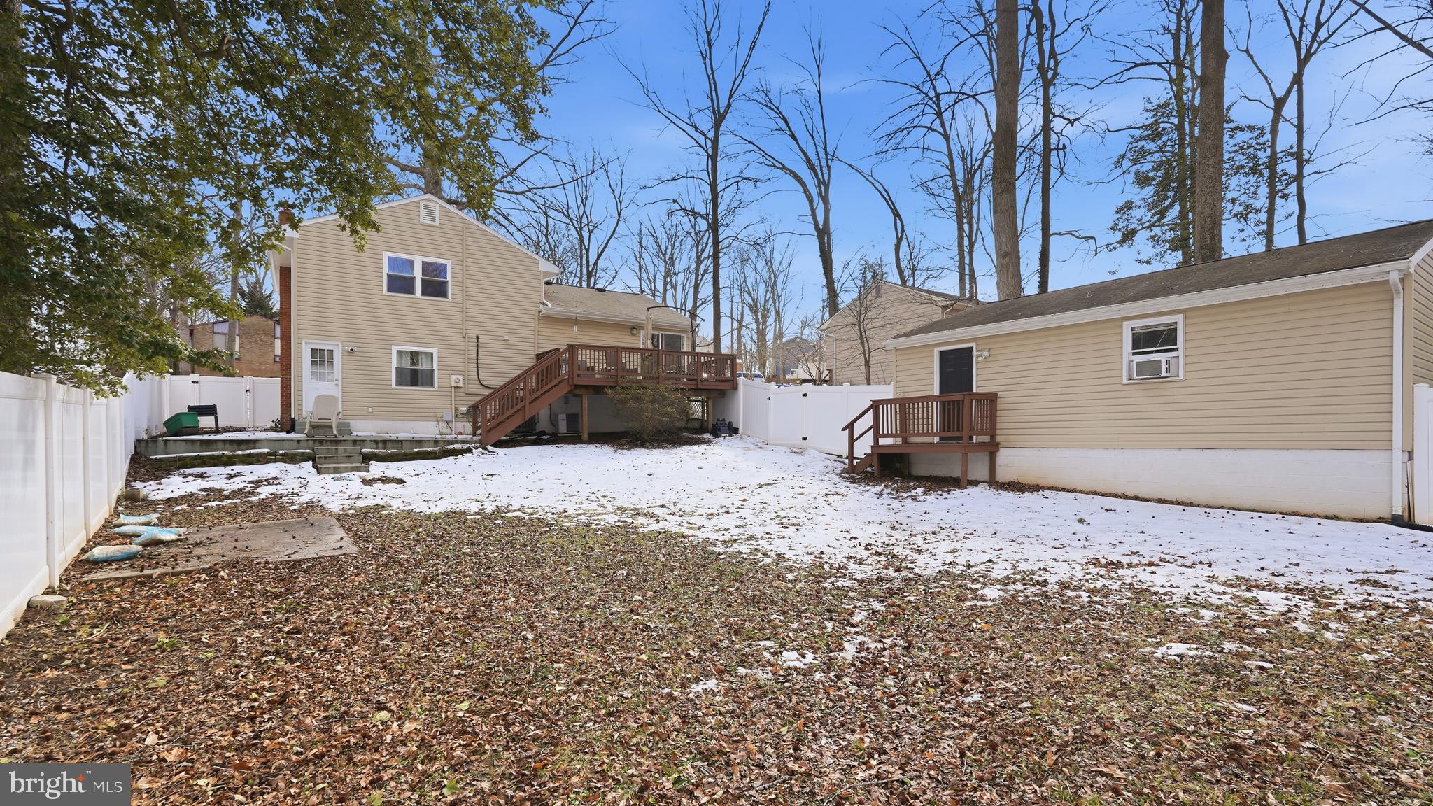 10606 MOCKINGBIRD LANE