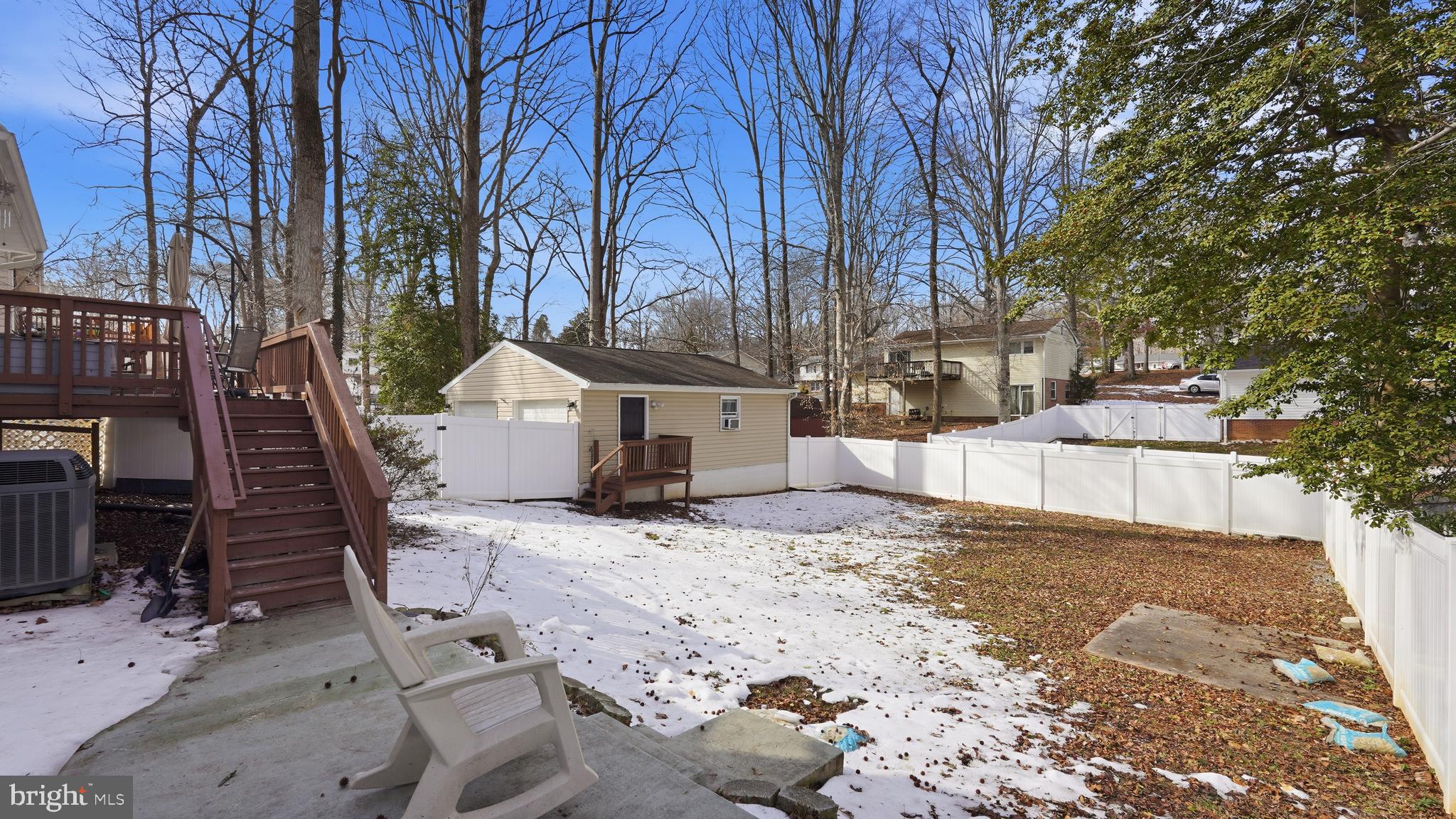 10606 MOCKINGBIRD LANE