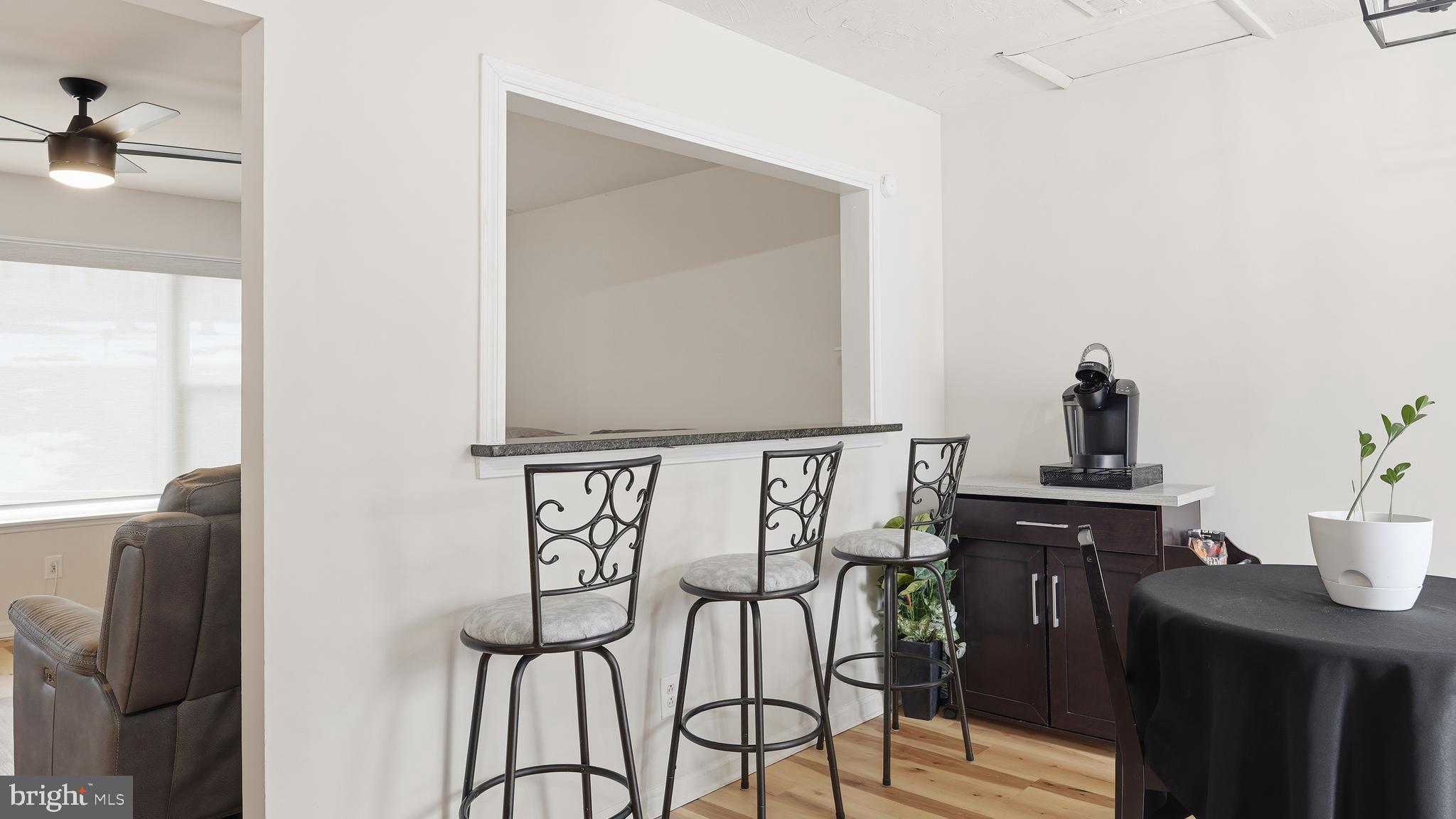 10606 MOCKINGBIRD LANE