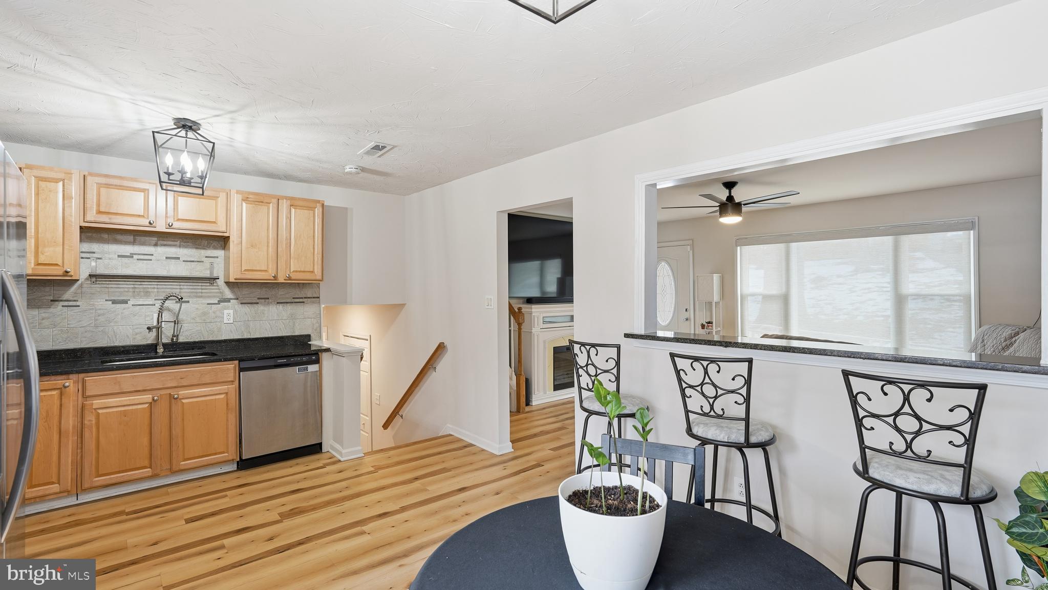 10606 MOCKINGBIRD LANE