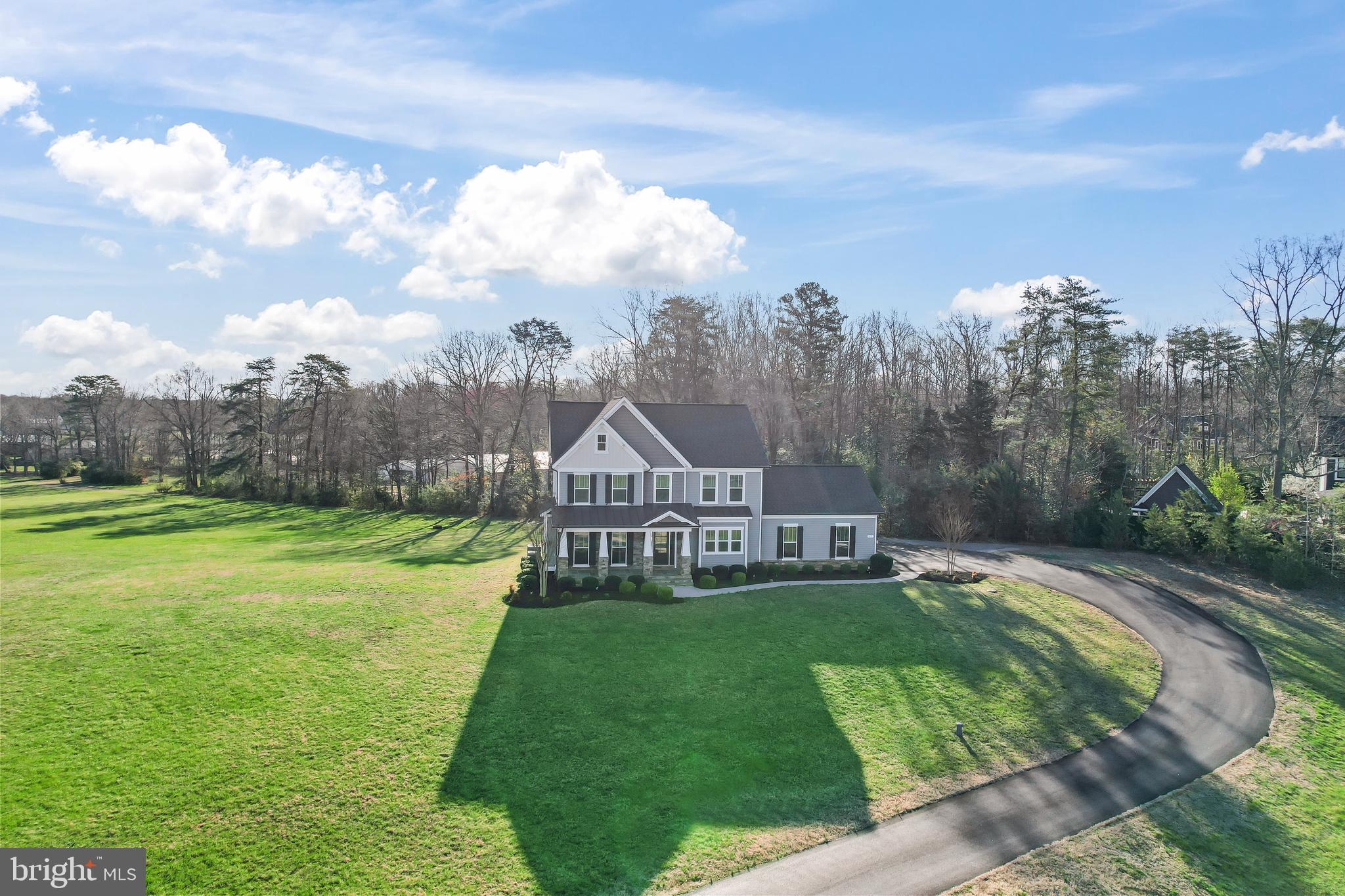 17 Dahlia Ln