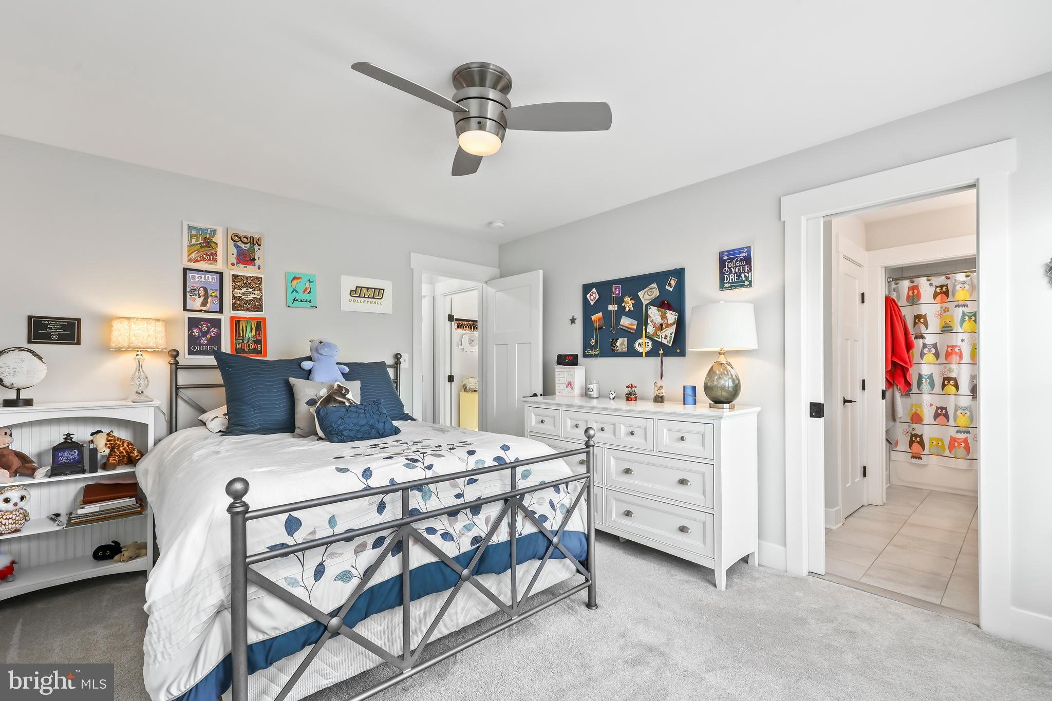 17 Dahlia Ln